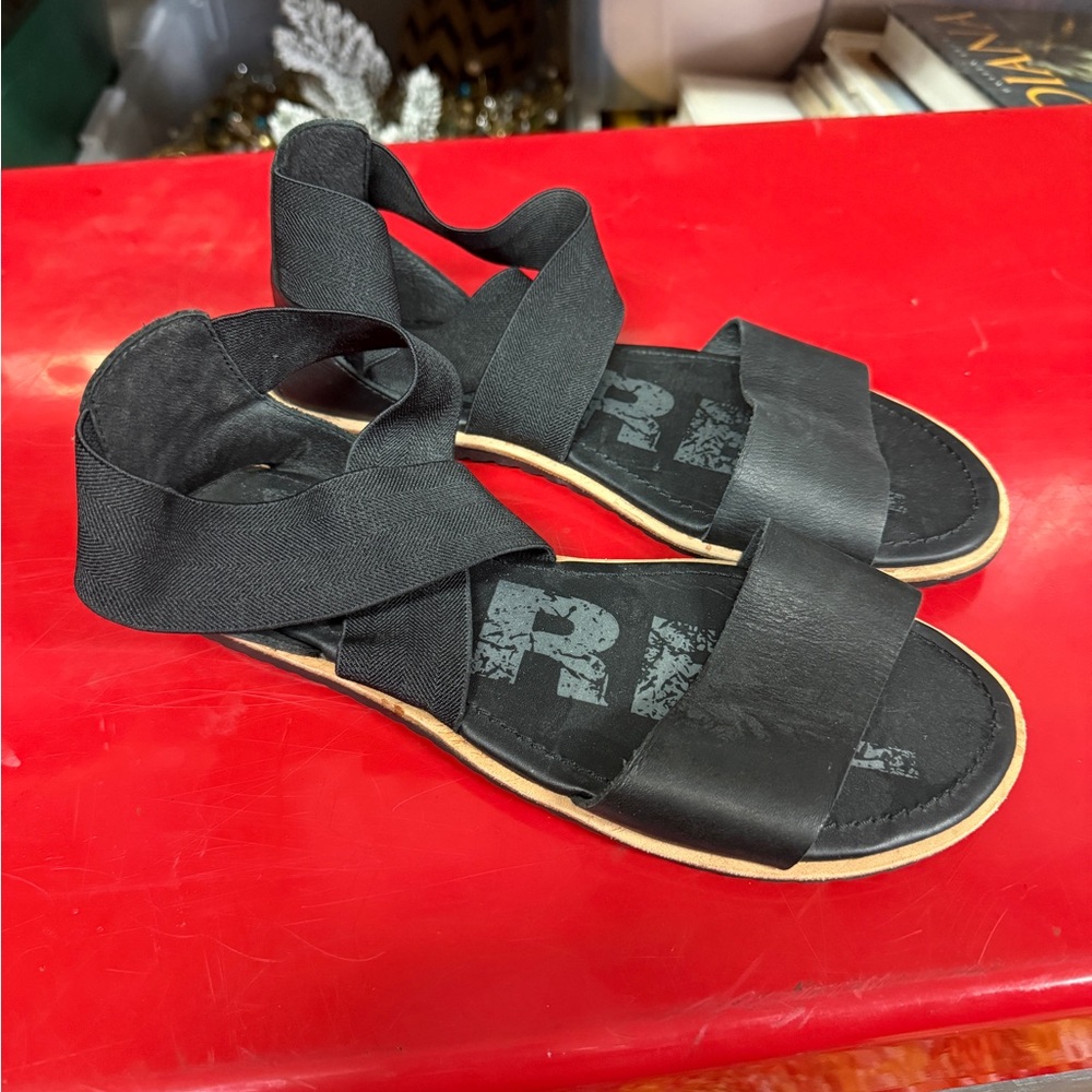 Sorel Black Leather Footwear Sandals size 7.5